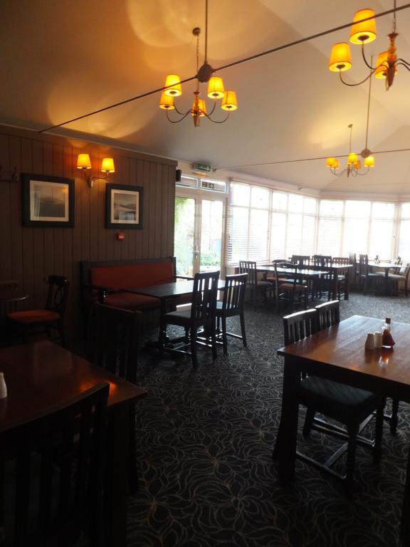 מלון The Red Lion, Stretham מראה חיצוני תמונה