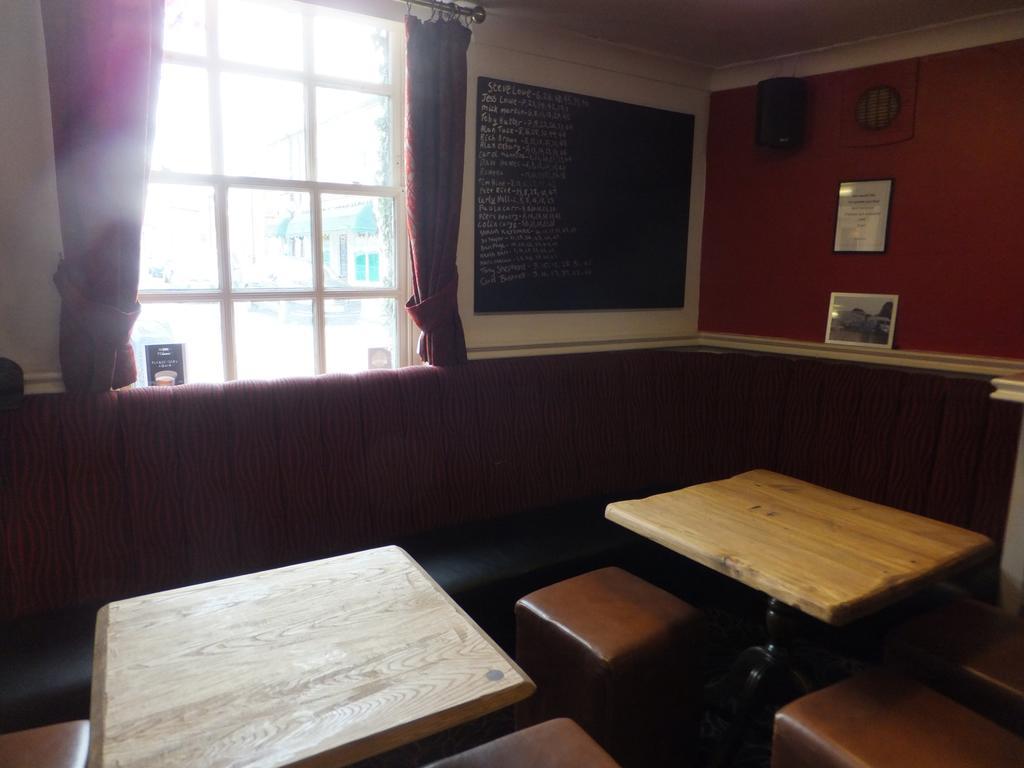 מלון The Red Lion, Stretham מראה חיצוני תמונה